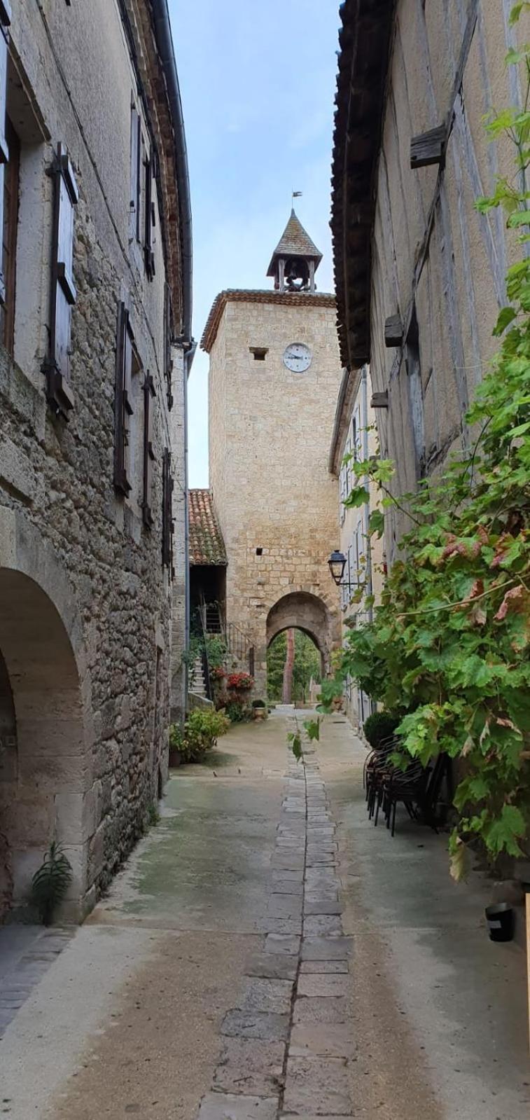 La Maison Des Cornieres Fourcès Exterior foto