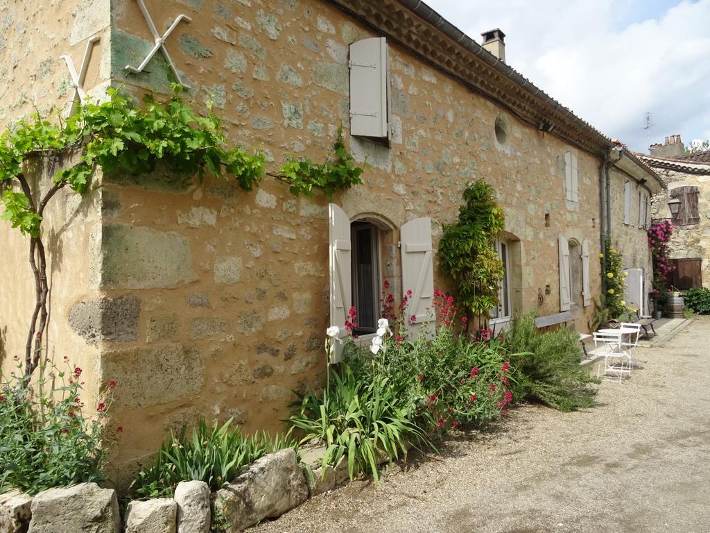 La Maison Des Cornieres Fourcès Exterior foto